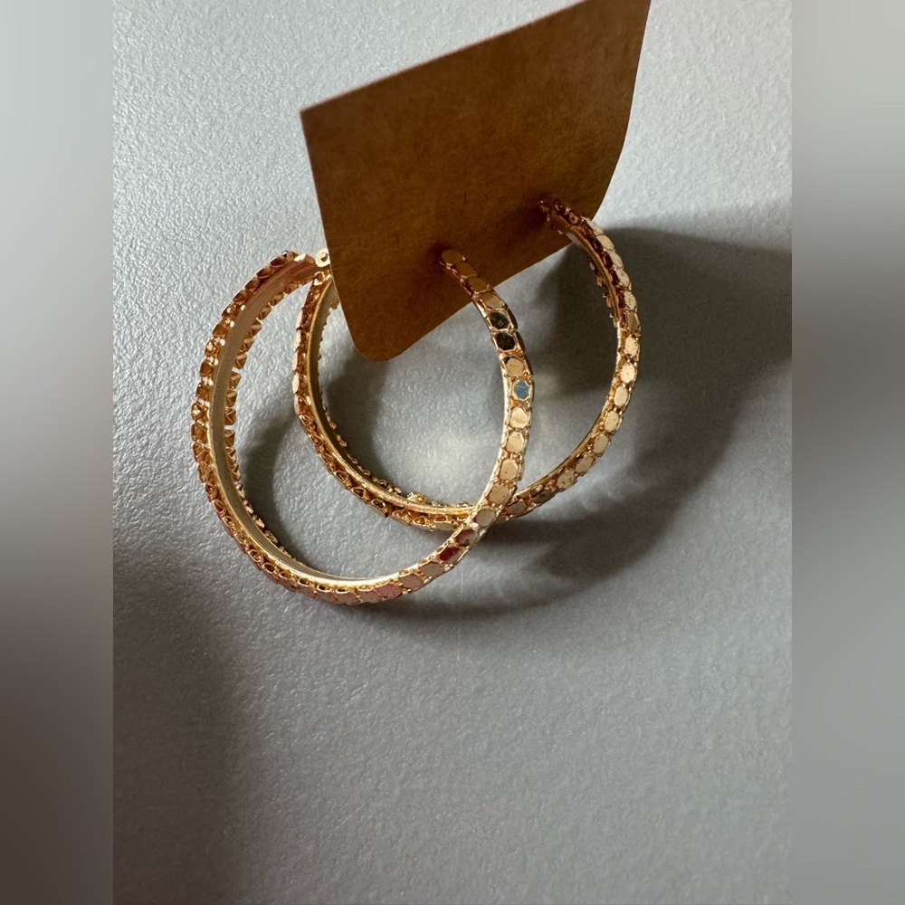 🛍️Any 5 items for $15 🛍️ Elegant Gold Hoop Earrings
